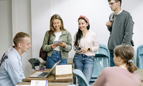 Foto noticia - Euskara ikasleendako aurtengo dirulaguntza deialdia